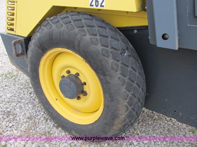 image for item B2645 Bomag BW156DH-3 vibratory roller