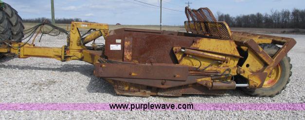 image for item B2646 Reynolds 17C pull scraper