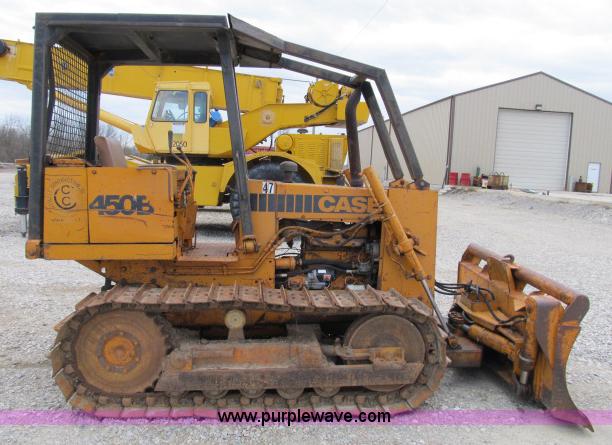 image for item B2648 1981 Case 450B dozer