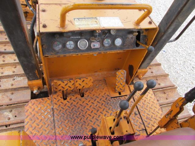 image for item B2648 1981 Case 450B dozer