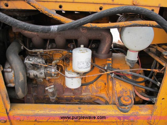 image for item B2648 1981 Case 450B dozer