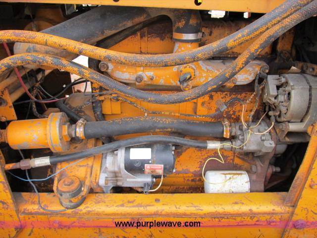 image for item B2648 1981 Case 450B dozer