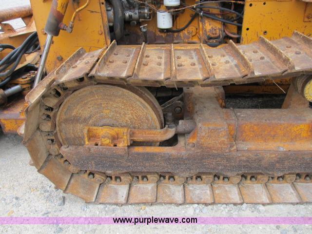 image for item B2648 1981 Case 450B dozer