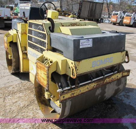 image for item B2656 Bomag 137 double drum vibratory roller