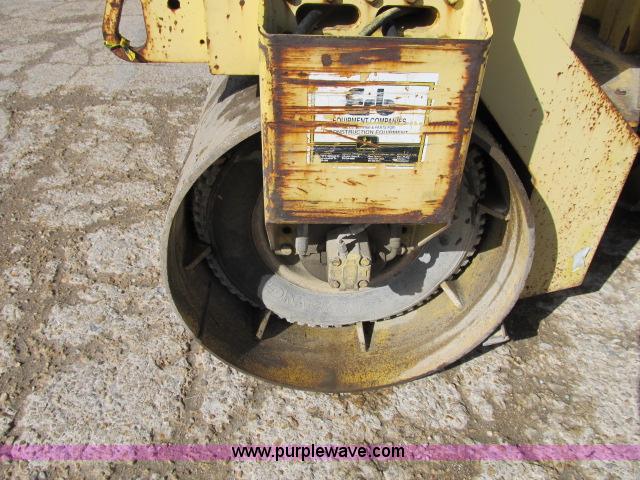 image for item B2657 Bomag 137 double drum vibratory roller
