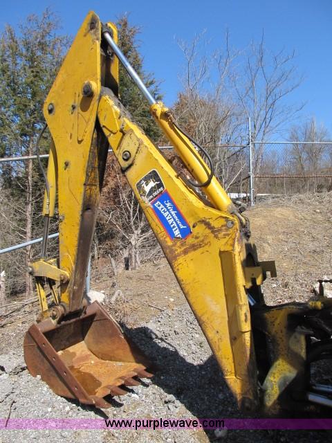 image for item B2658 1987 John Deere 410C backhoe