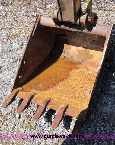 image for item B2658 1987 John Deere 410C backhoe