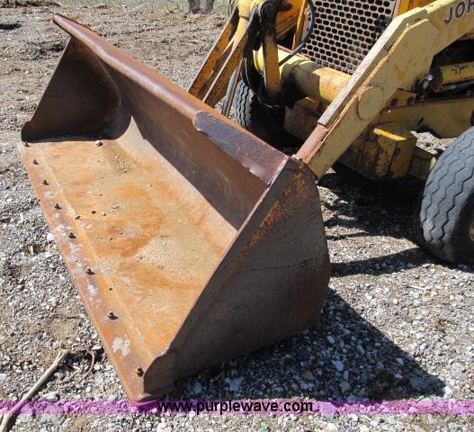 image for item B2658 1987 John Deere 410C backhoe