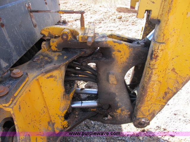 image for item B2658 1987 John Deere 410C backhoe
