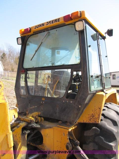 image for item B2658 1987 John Deere 410C backhoe