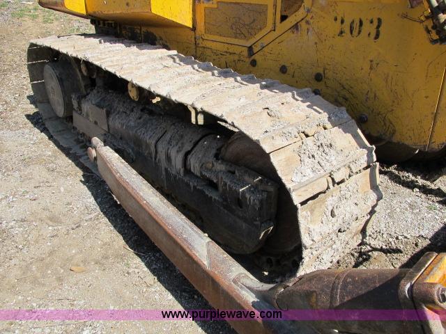 image for item B2659 1990 John Deere 850B dozer