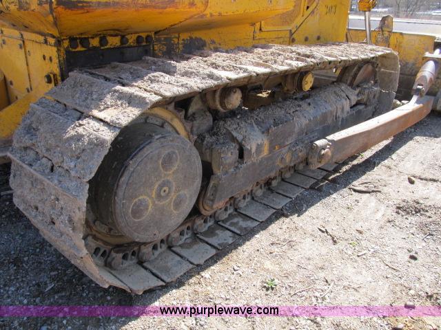 image for item B2659 1990 John Deere 850B dozer
