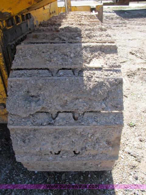 image for item B2659 1990 John Deere 850B dozer