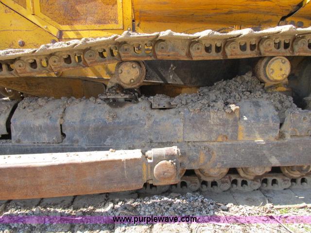 image for item B2659 1990 John Deere 850B dozer