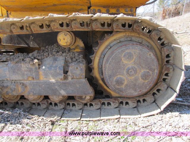 image for item B2659 1990 John Deere 850B dozer