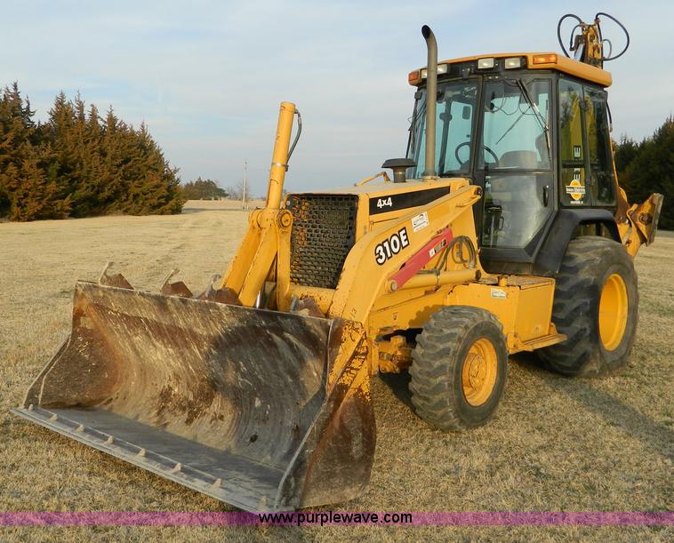image for item B3584 1999 John Deere 310E FWA backhoe