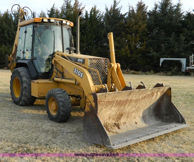 image for item B3584 1999 John Deere 310E FWA backhoe