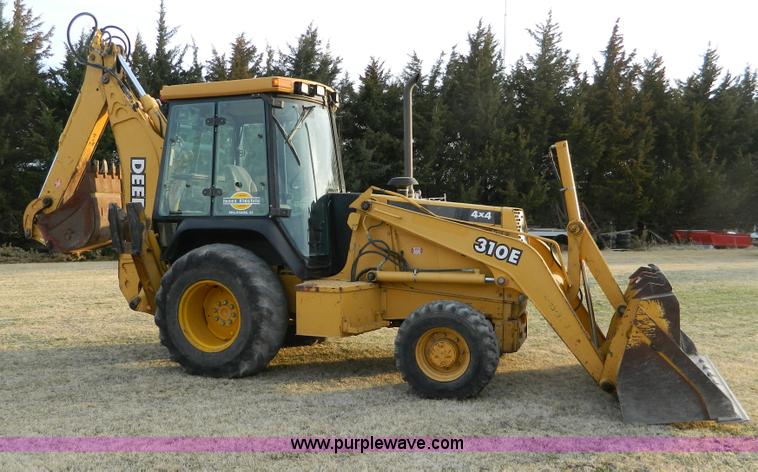 image for item B3584 1999 John Deere 310E FWA backhoe
