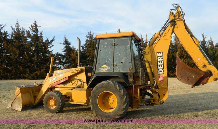 image for item B3584 1999 John Deere 310E FWA backhoe