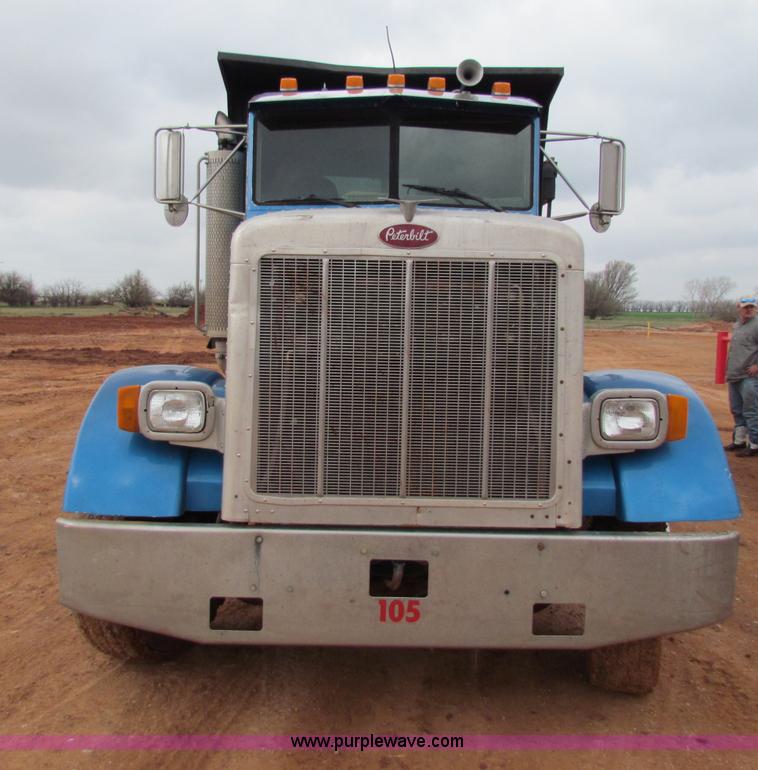 image for item B7208 1989 Peterbilt 357 dump truck