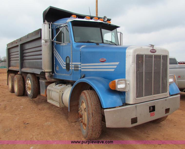 image for item B7208 1989 Peterbilt 357 dump truck