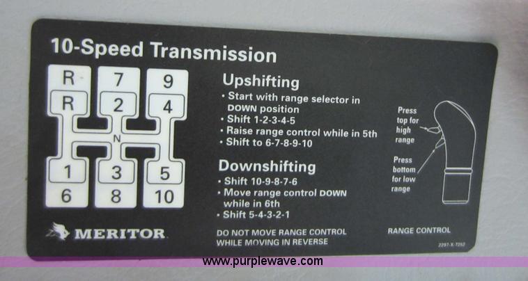 image for item C5278 1998 Volvo WG semi truck