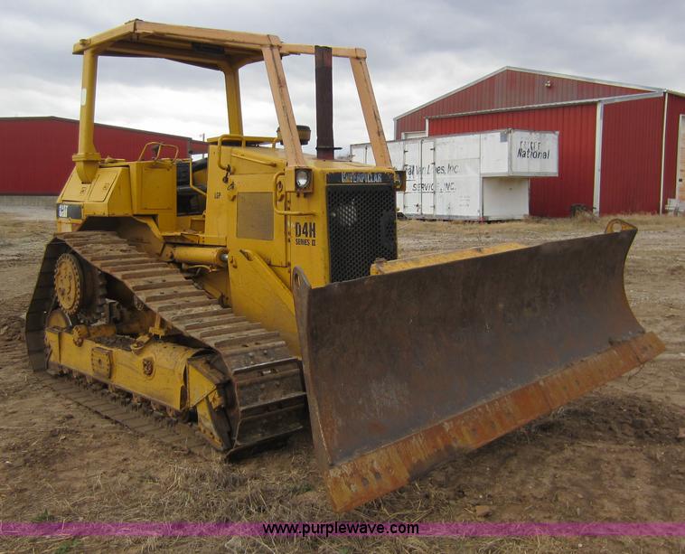 image for item C5348 1988 Caterpillar D4H LGP Series II dozer