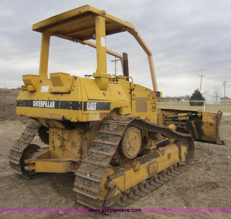 image for item C5348 1988 Caterpillar D4H LGP Series II dozer