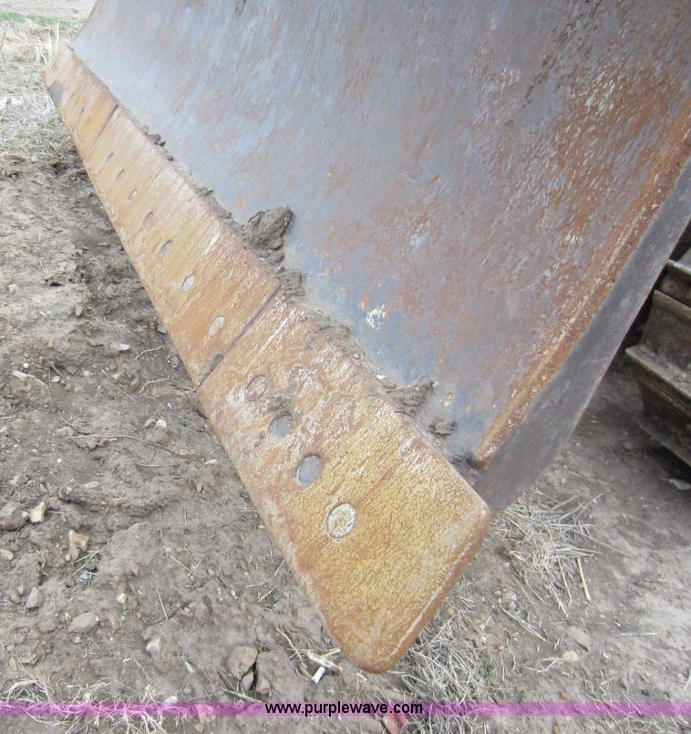 image for item C5348 1988 Caterpillar D4H LGP Series II dozer