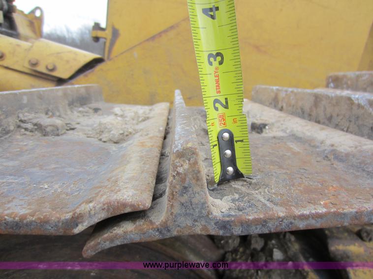 image for item C5348 1988 Caterpillar D4H LGP Series II dozer