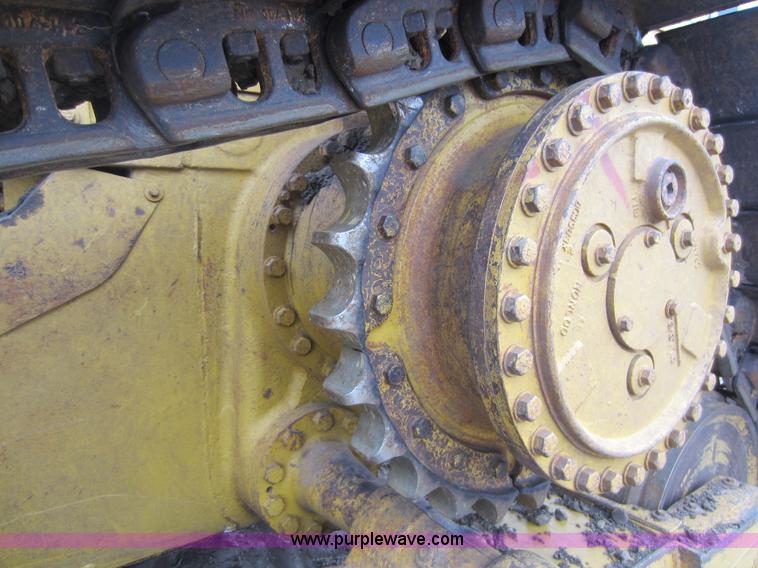image for item C5348 1988 Caterpillar D4H LGP Series II dozer