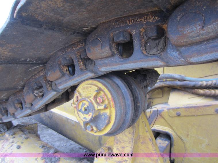image for item C5348 1988 Caterpillar D4H LGP Series II dozer