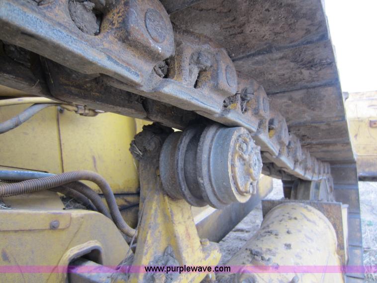 image for item C5348 1988 Caterpillar D4H LGP Series II dozer