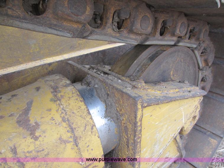 image for item C5348 1988 Caterpillar D4H LGP Series II dozer