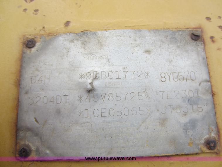 image for item C5348 1988 Caterpillar D4H LGP Series II dozer