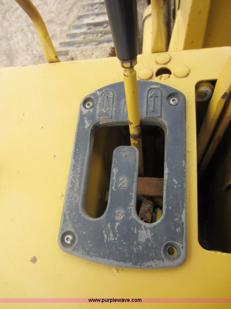 image for item C5348 1988 Caterpillar D4H LGP Series II dozer