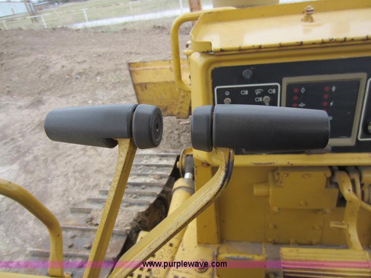 image for item C5348 1988 Caterpillar D4H LGP Series II dozer