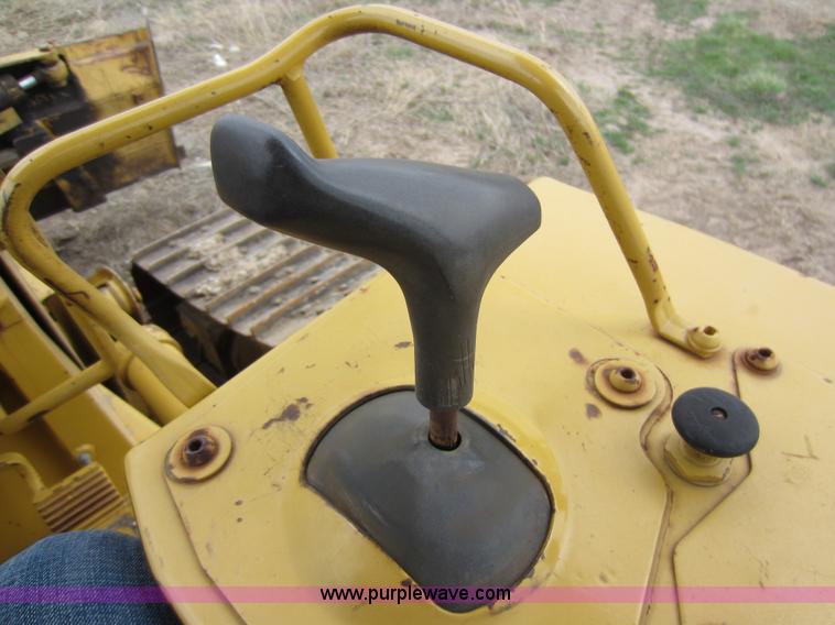 image for item C5348 1988 Caterpillar D4H LGP Series II dozer