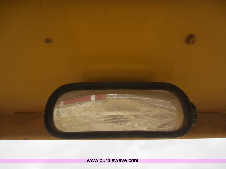 image for item C5348 1988 Caterpillar D4H LGP Series II dozer