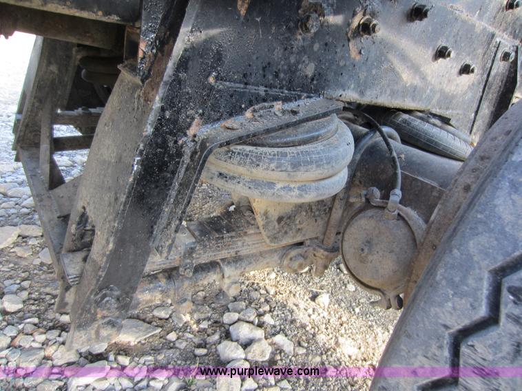 image for item C5366 1988 Mack DM686S roll off truck