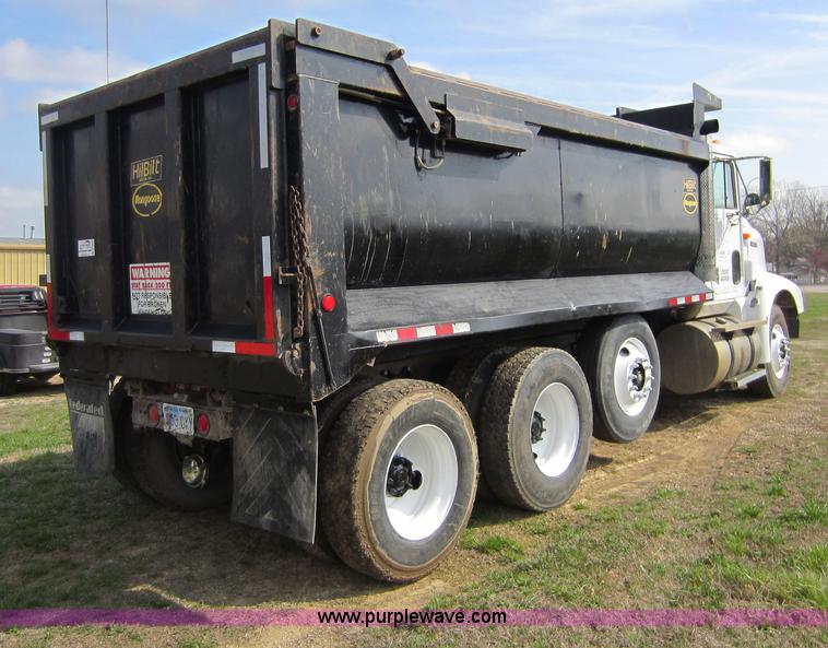 image for item C5375 1999 International 9200 dump truck