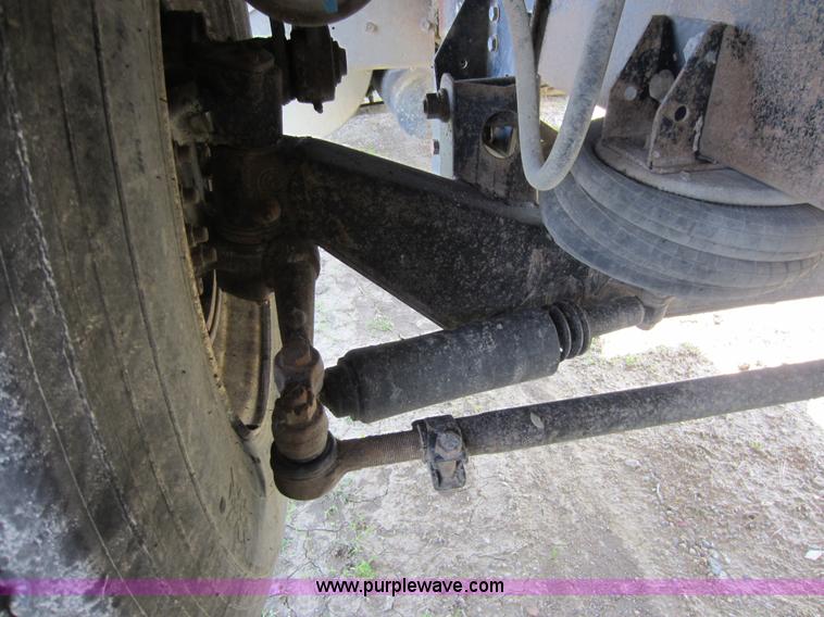 image for item C5375 1999 International 9200 dump truck