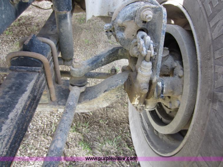 image for item C5375 1999 International 9200 dump truck