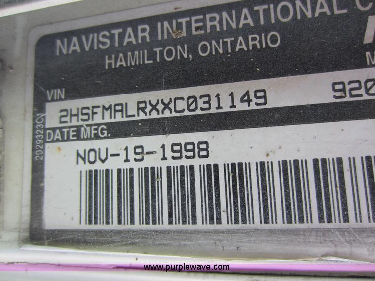 image for item C5375 1999 International 9200 dump truck