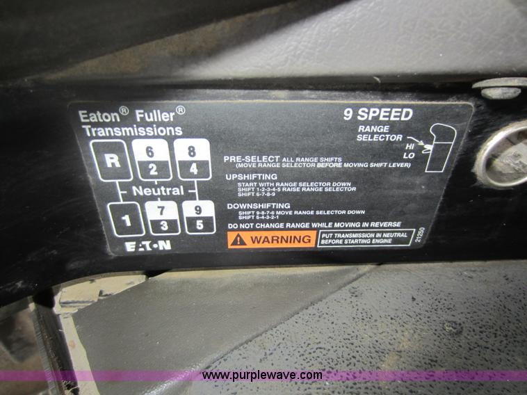 image for item C5375 1999 International 9200 dump truck