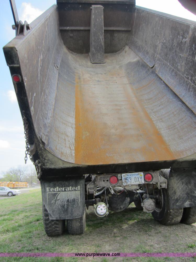 image for item C5375 1999 International 9200 dump truck