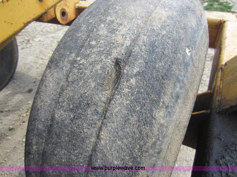 image for item C5381 Holcomb pull scraper