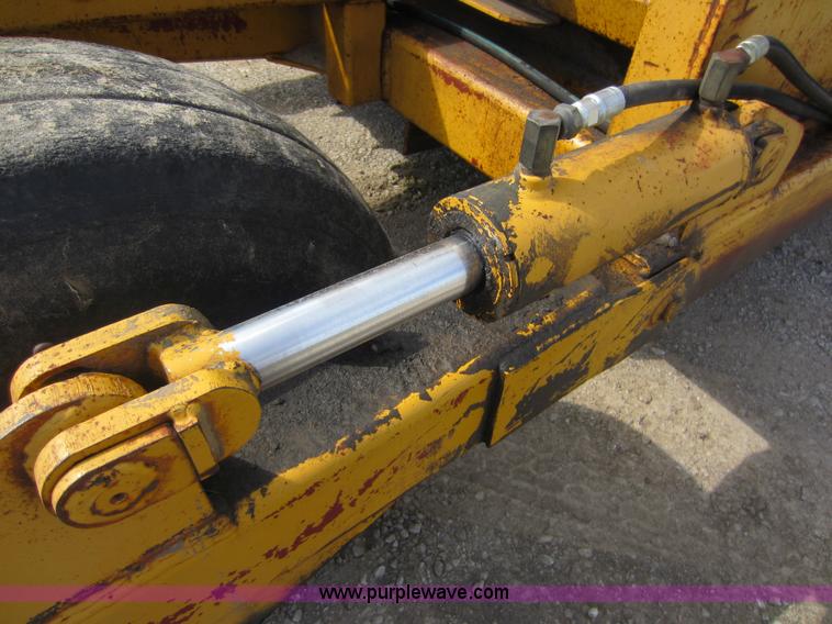 image for item C5381 Holcomb pull scraper