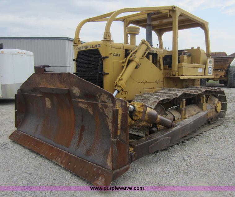 image for item C5388 1967 Caterpillar D7E dozer