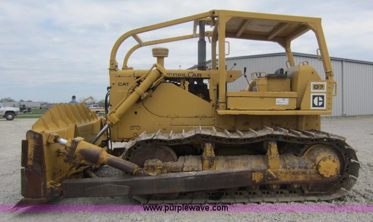 image for item C5388 1967 Caterpillar D7E dozer